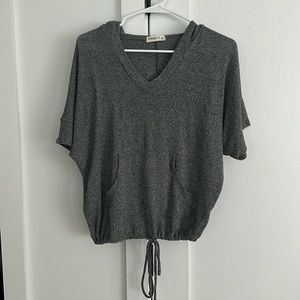 Women’s gray short sleeve top with hood